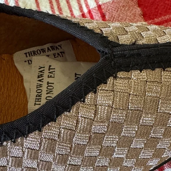 NWOT bernie mev. W Beige/blush & Black Woven Heels SZ 37 EU SZ 6 US - Picture 5 of 7